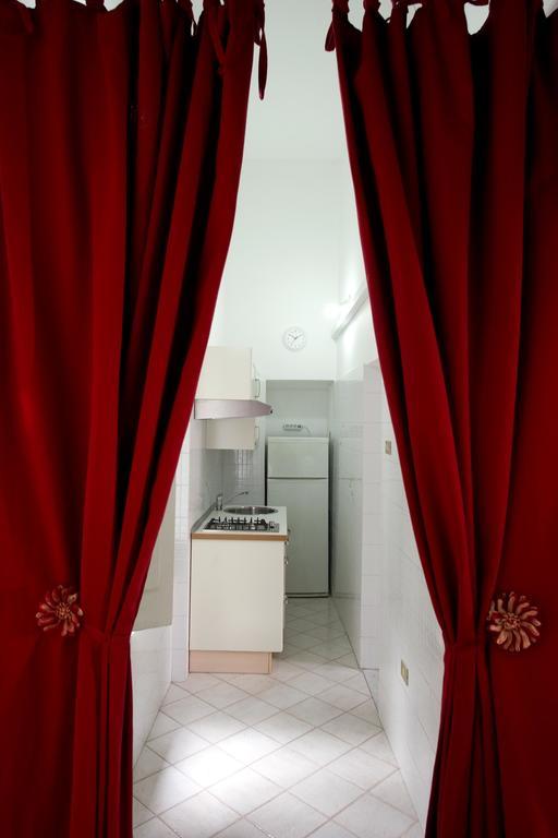Ferienwohnung Domus Decumana Neapel Zimmer foto