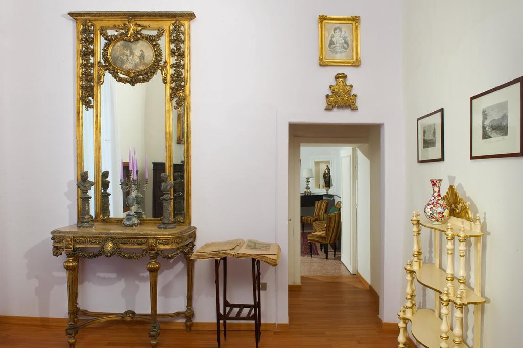 Ferienwohnung Domus Decumana Neapel Zimmer foto