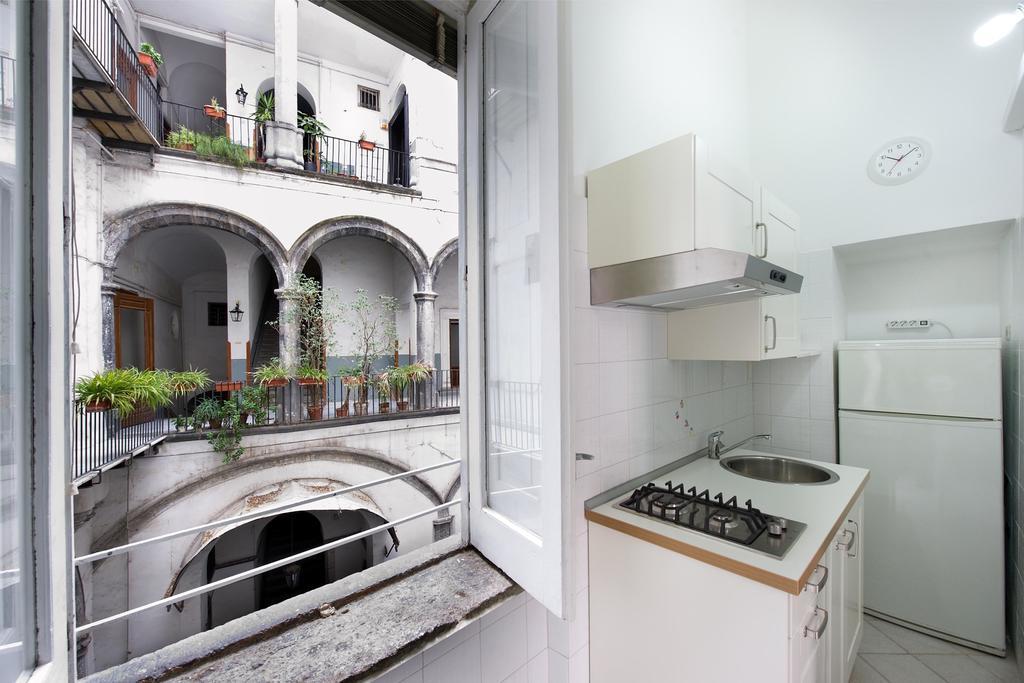 Ferienwohnung Domus Decumana Neapel Zimmer foto